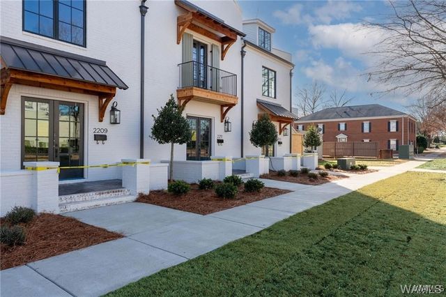 2211 Paul W Bryant, Tuscaloosa, AL 35401