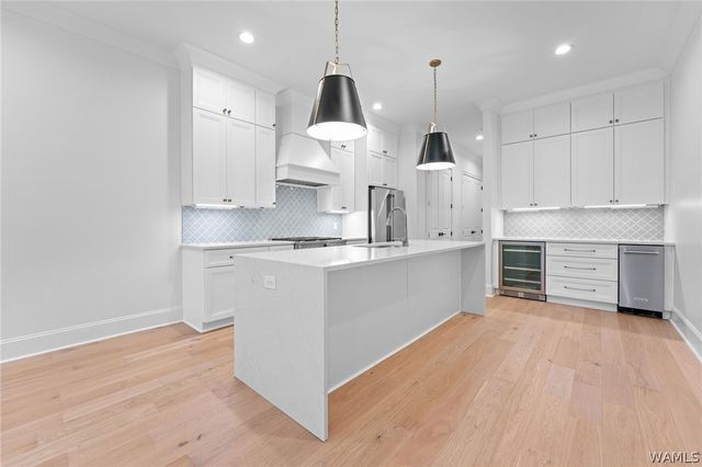 2211 Paul W Bryant, Tuscaloosa, AL 35401