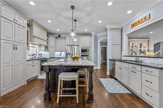 8400 Lillys Court, Greensboro, NC 27455