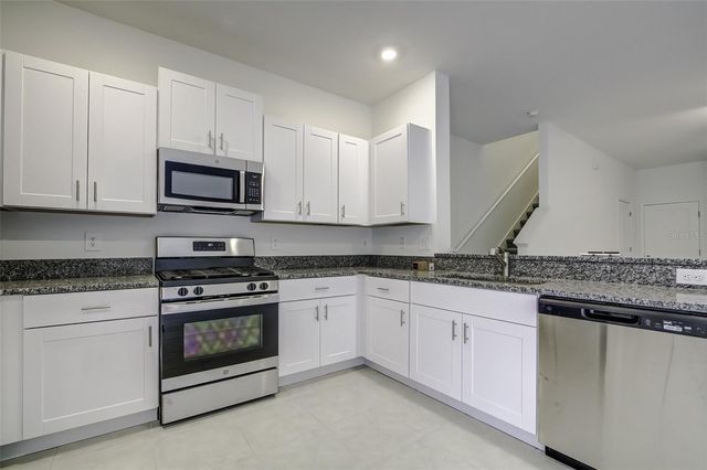 8248 CORNER PINE WAY, New Port Richey, FL 34655