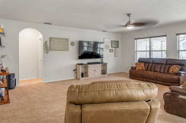 159 AUBURN GROVE BLVD, Auburndale, FL 33823