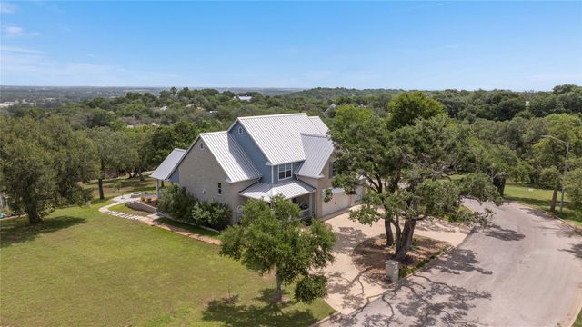 111 Kathleen, La Grange, TX 78945