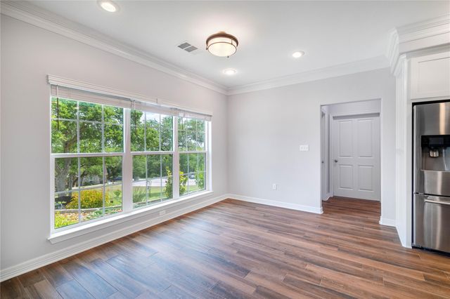 111 Kathleen, La Grange, TX 78945