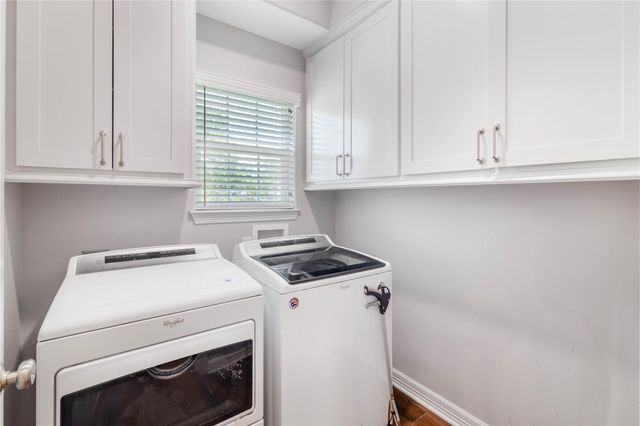 111 Kathleen, La Grange, TX 78945