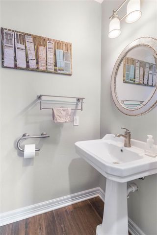 111 Kathleen, La Grange, TX 78945