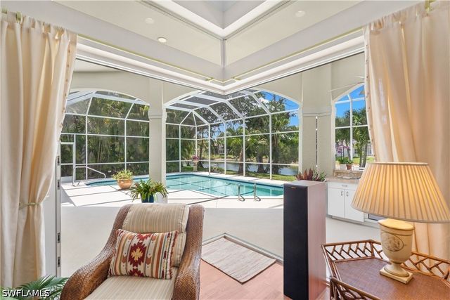 2039 Mission DR, Naples, FL 34109