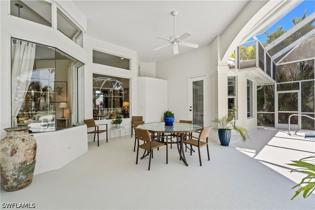 2039 Mission DR, Naples, FL 34109