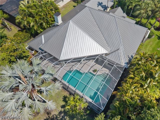 2039 Mission DR, Naples, FL 34109