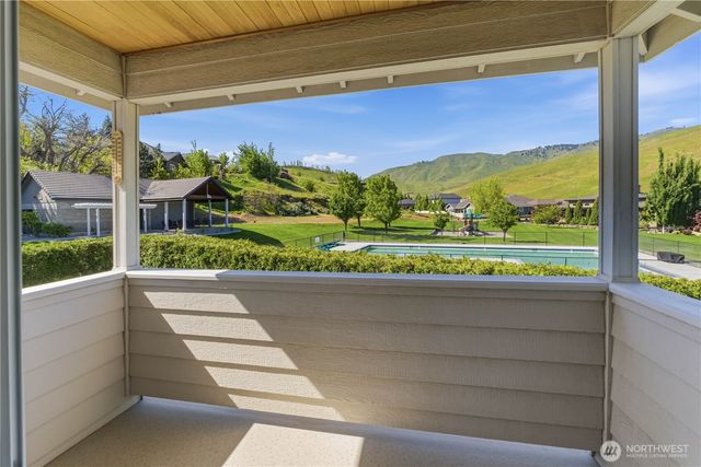 2011 Maiden Lane, Wenatchee, WA 98801