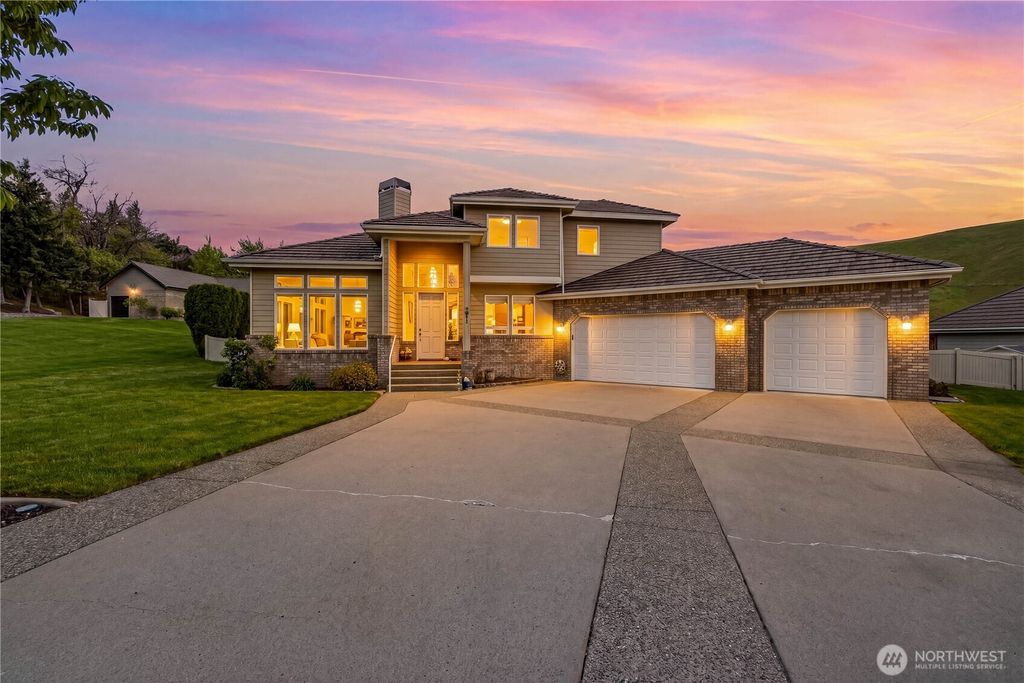 2011 Maiden Lane, Wenatchee, WA 98801