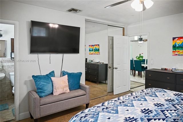 301 SW 65th Ave, Pembroke Pines, FL 33023