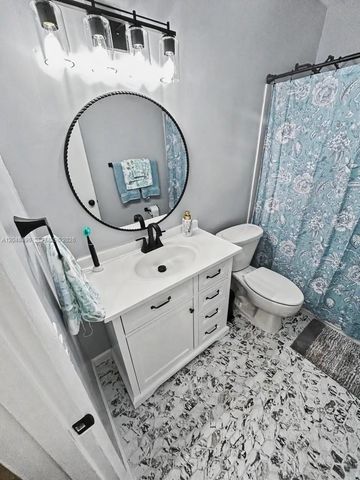 301 SW 65th Ave, Pembroke Pines, FL 33023
