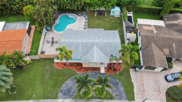 301 SW 65th Ave, Pembroke Pines, FL 33023