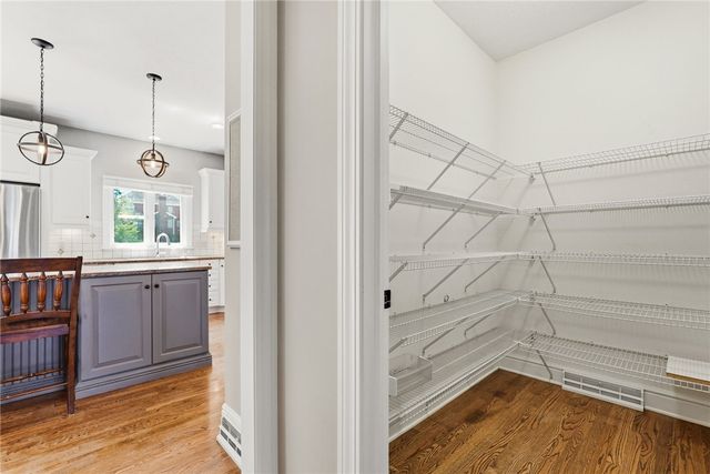 3053 Canterbury Dr, Hampton, PA 15101