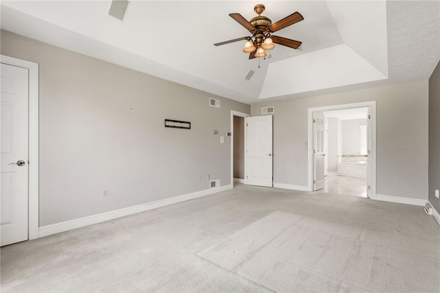 3053 Canterbury Dr, Hampton, PA 15101