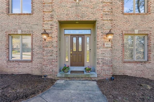 3053 Canterbury Dr, Hampton, PA 15101