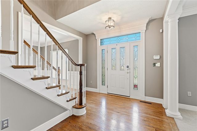 3053 Canterbury Dr, Hampton, PA 15101