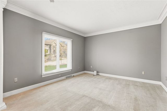 3053 Canterbury Dr, Hampton, PA 15101