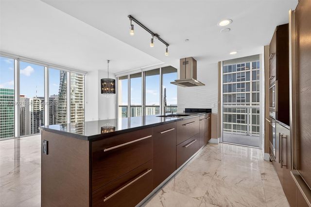485 Brickell Ave 4402, Miami, FL 33131