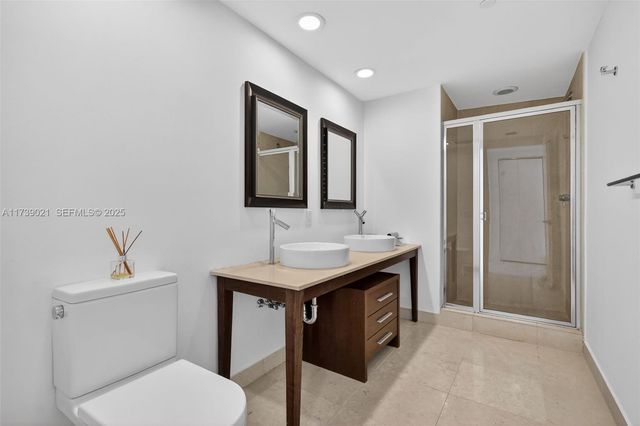 485 Brickell Ave 4402, Miami, FL 33131