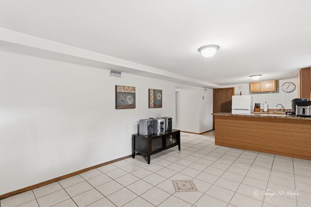 5364 N Latrobe Avenue, Chicago, IL 60630