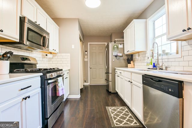 481 Sarahs Lane, Locust Grove, GA 30248