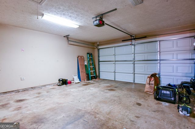 481 Sarahs Lane, Locust Grove, GA 30248