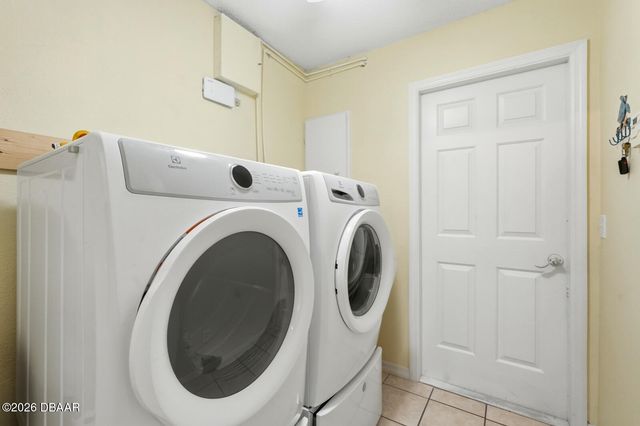 90 Bryan Cave Road, South Daytona, FL 32119