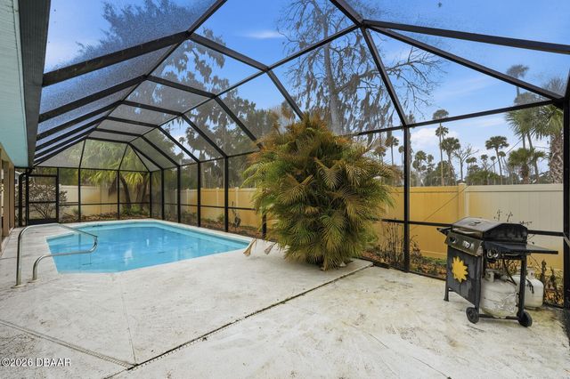 90 Bryan Cave Road, South Daytona, FL 32119