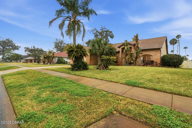 90 Bryan Cave Road, South Daytona, FL 32119