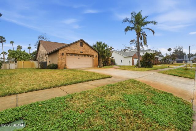 90 Bryan Cave Road, South Daytona, FL 32119