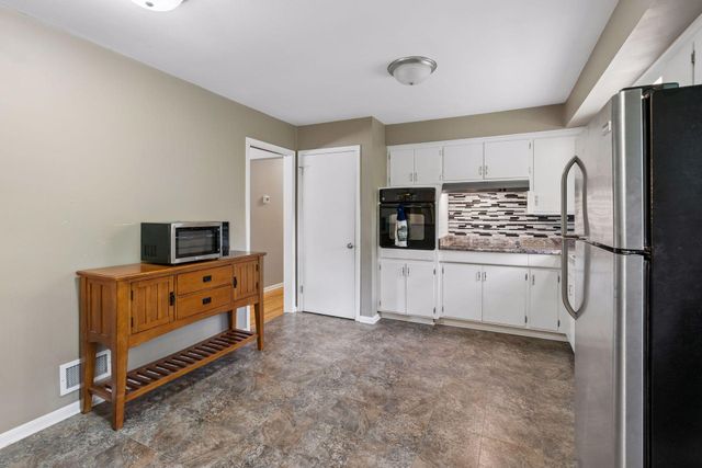6718 36th Avenue N, Crystal, MN 55427