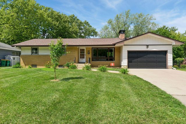 6718 36th Avenue N, Crystal, MN 55427