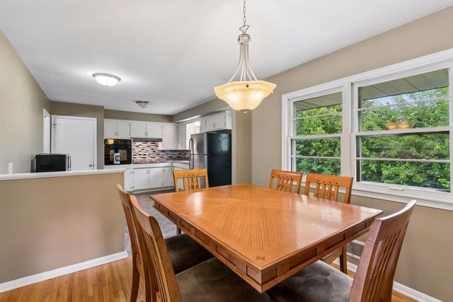6718 36th Avenue N, Crystal, MN 55427