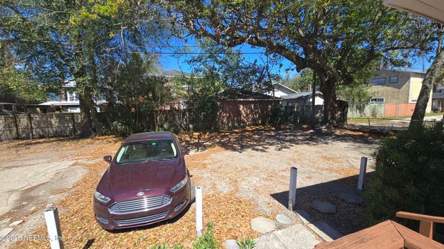 3665 ST JOHNS Avenue, Jacksonville, FL 32205