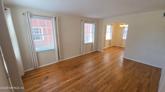 3665 ST JOHNS Avenue, Jacksonville, FL 32205