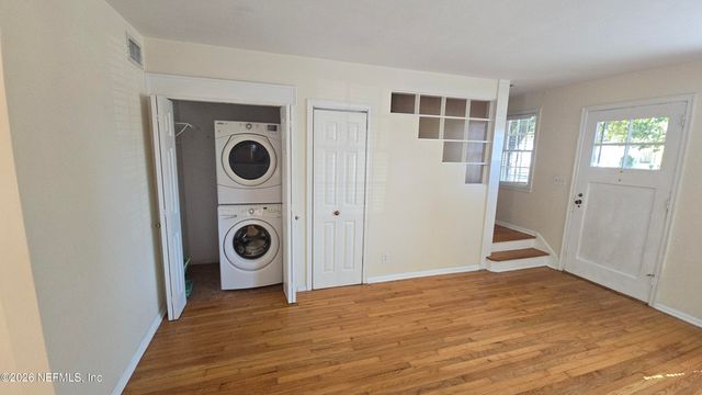 3665 ST JOHNS Avenue, Jacksonville, FL 32205