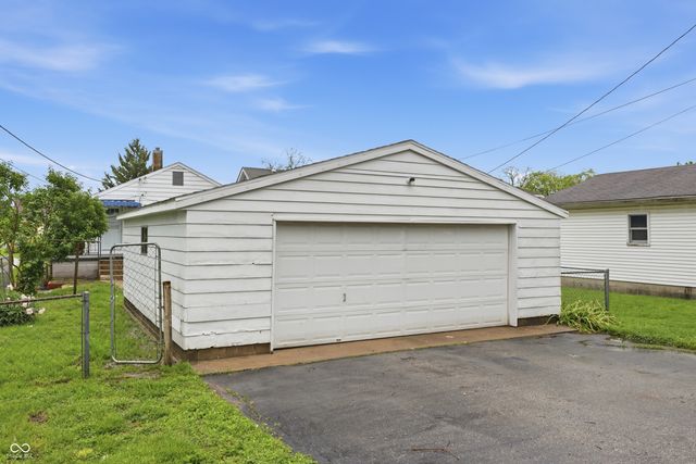 1003 S Shelby Street, Shelbyville, IN 46176
