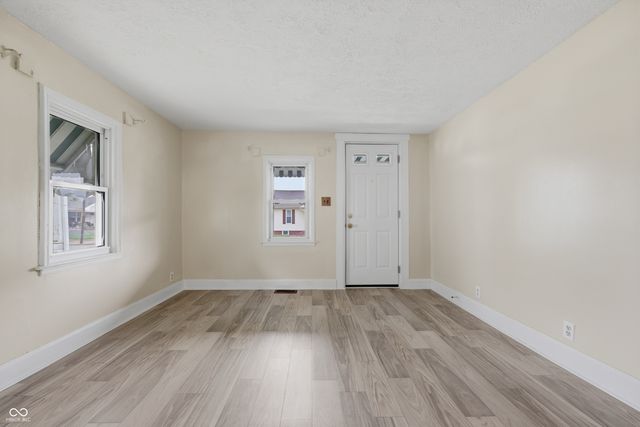 1003 S Shelby Street, Shelbyville, IN 46176