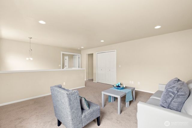 20914 13th Place W, Lynnwood, WA 98036