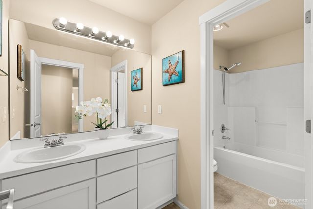 20914 13th Place W, Lynnwood, WA 98036