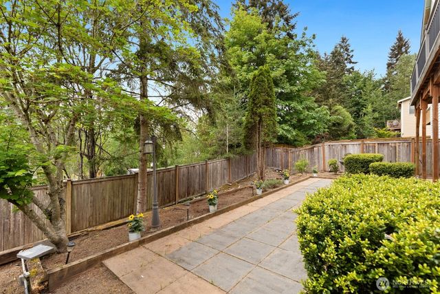 20914 13th Place W, Lynnwood, WA 98036