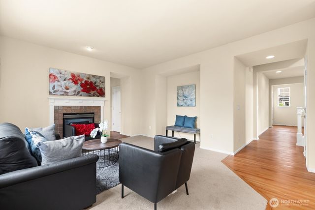 20914 13th Place W, Lynnwood, WA 98036