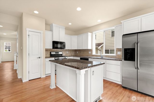 20914 13th Place W, Lynnwood, WA 98036
