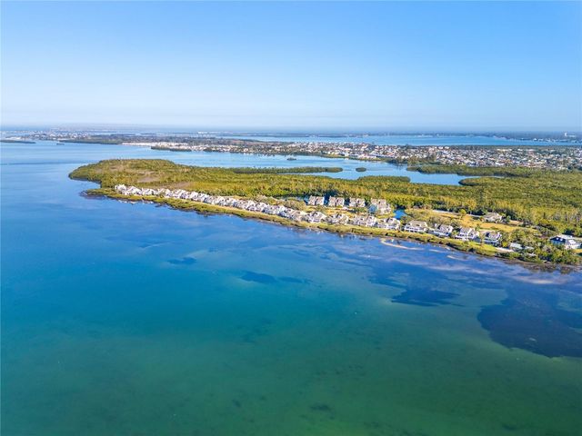 121 TIDY ISLAND BOULEVARD, Bradenton, FL 34210