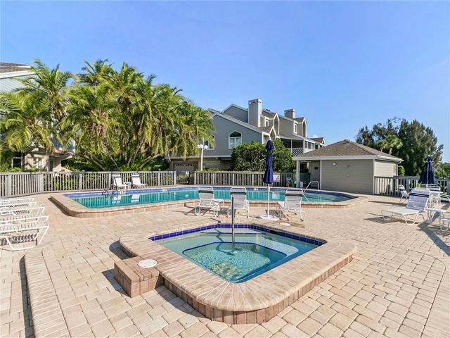 121 TIDY ISLAND BOULEVARD, Bradenton, FL 34210