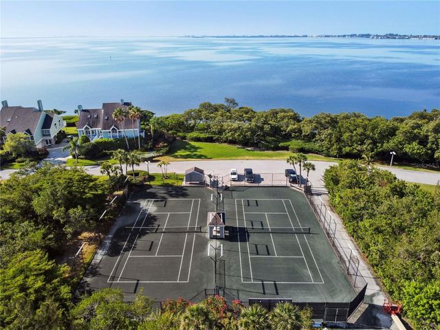 121 TIDY ISLAND BOULEVARD, Bradenton, FL 34210