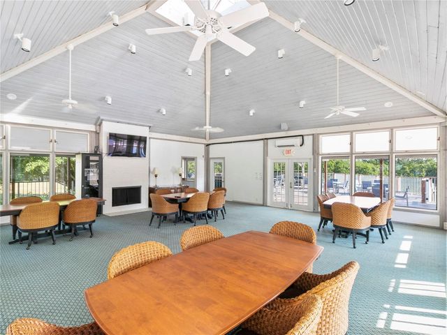 121 TIDY ISLAND BOULEVARD, Bradenton, FL 34210