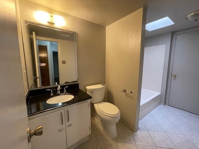 8808 Mountain Ridge DR B, Austin, TX 78759