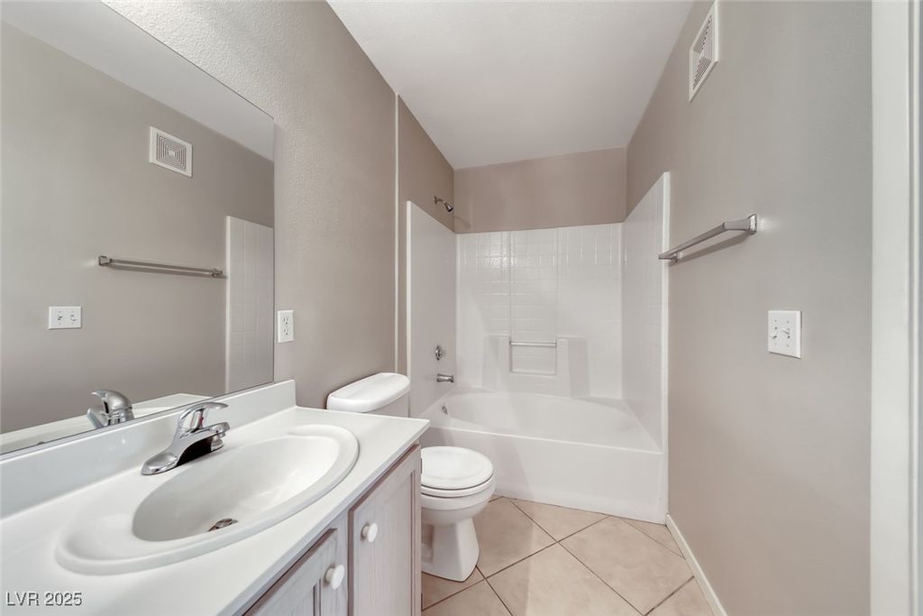 Image 22 of property listing at 3425 East Russell Road 147, Las Vegas, NV 89120